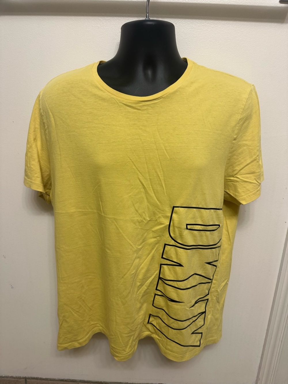 DKNY Men's Cotton Crew Neck T Shirt Yellow Size L Black Logo